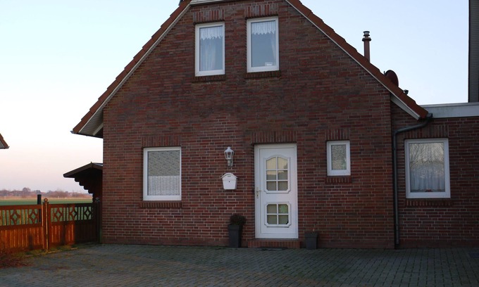 Neßmersiel House | Holiday home Osterdeich apartment 5 with WiFi