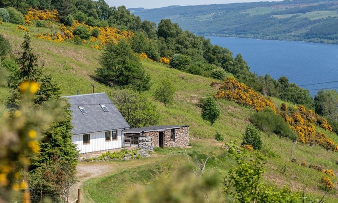 East Lewiston House | Holiday Home Peter's Shed by Interhome