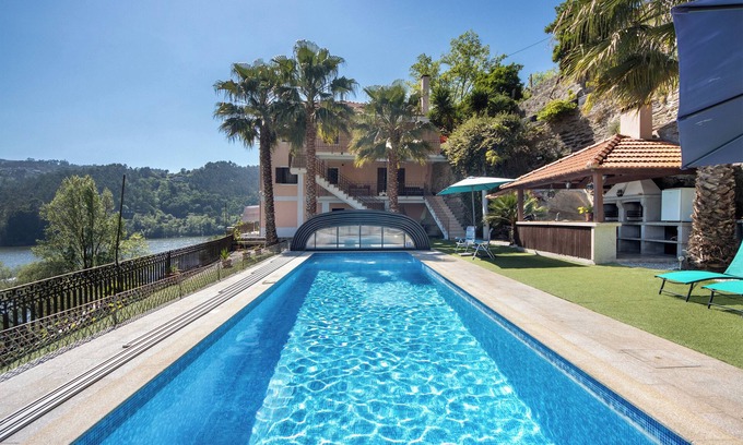 Esposade House | Holiday Home 'Porto Douro' with Private and Indoor Pools, Heated Water, Terrace and Wi-Fi