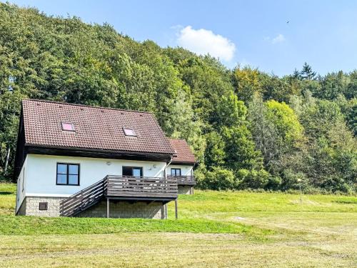 Starkov House | Holiday Home Stárkov by Interhome