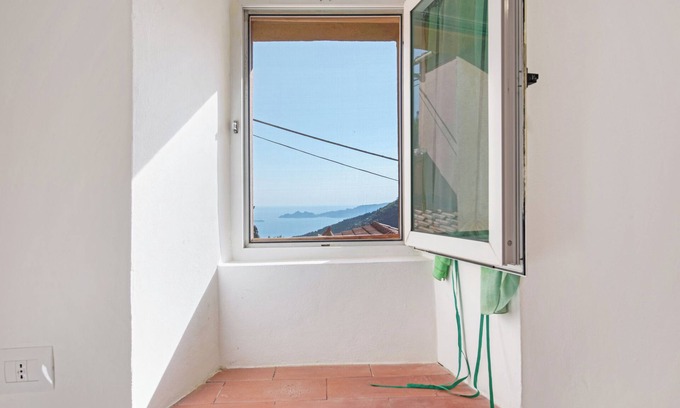 Semorile Apartment | Holiday Home 'Tavernetta in Campagna' with Sea View & Garden