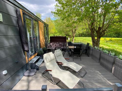 Wemding House | Holiday Home Tiny Haus Seeblick by Interhome