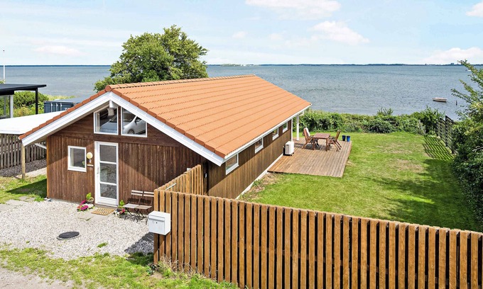 Kalvehave House | Holiday home with a beautiful view of Stege Bugt