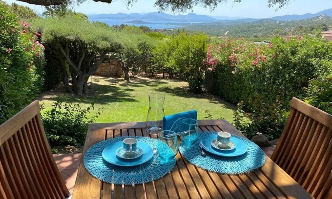 Abbiadori House | Holiday house Cala Bitta for 1 - 7 persons with 3 bedrooms - Holiday home