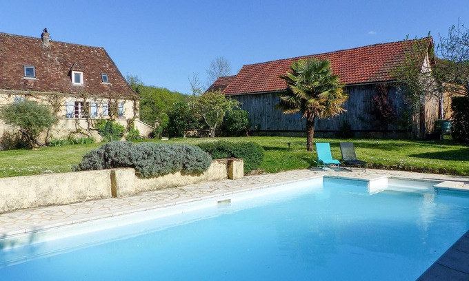Sainte-Mondane House | Holiday house Carlux for 1 - 6 persons with 3 bedrooms - Row house