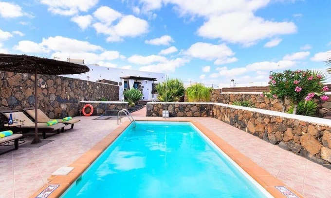 Guime House | Holiday house Güime for 1 - 4 persons with 2 bedrooms - Holiday house