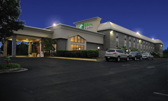 Stephens City Hotel | Holiday Inn Express Stephens City by IHG