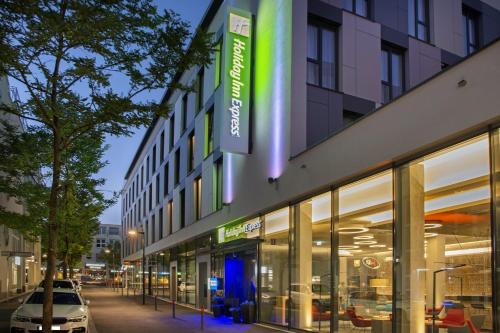 Waiblingen Hotel | Holiday Inn Express Stuttgart-Waiblingen by IHG
