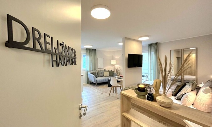 Mettlach Apartment | Holiday room Three - Countries - Harmony