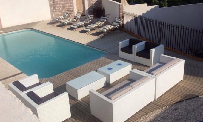 Murviel-les-Beziers House | Holidays on the water's edge