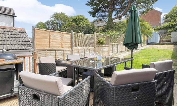 Weymouth House | Home & A'Wey - Holiday home near harbour