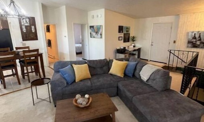 Eagle River Apartment | Home in the heart of Eagle River