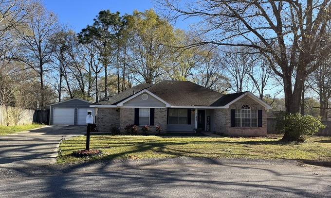 Baker House | Home located on cul-de-sac in quiet community