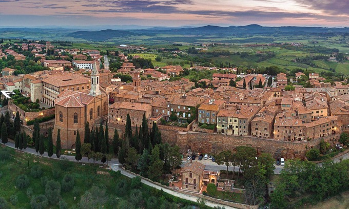 Sarteano Apartment | Home Rose, Montepulciano Route, Sarteano, Italy
