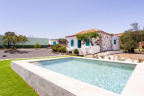 Llano del Moro House | Home2Book Rural House with Private Pool & BBQ