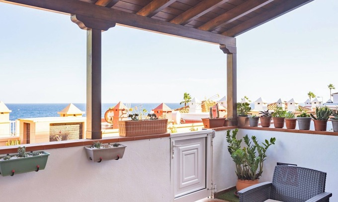 Las Caletillas Apartment | Home2Book Sea Breeze Apartment, Pool & Terrace