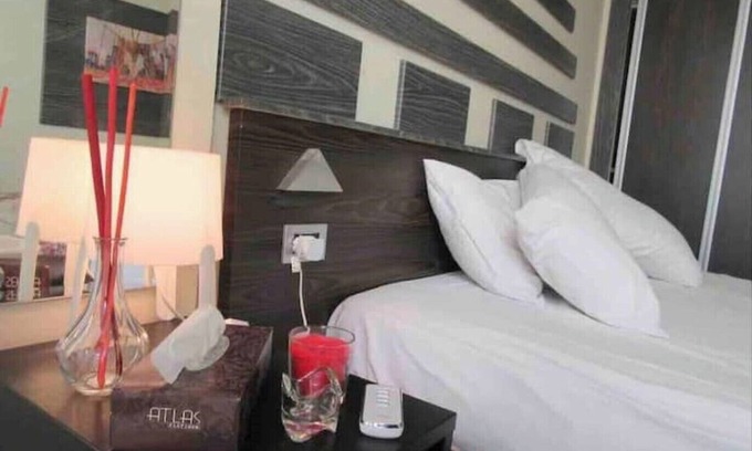 Al Swaifyeh Apartment | Homelike studio 13 mins away from downtown- steps to great food, cafes and shops