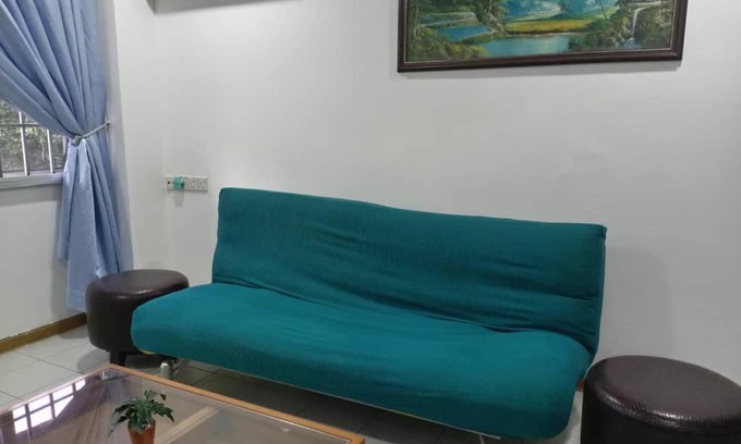 Kuching Apartment | Homely Comforts: 2B Flat in Kuching