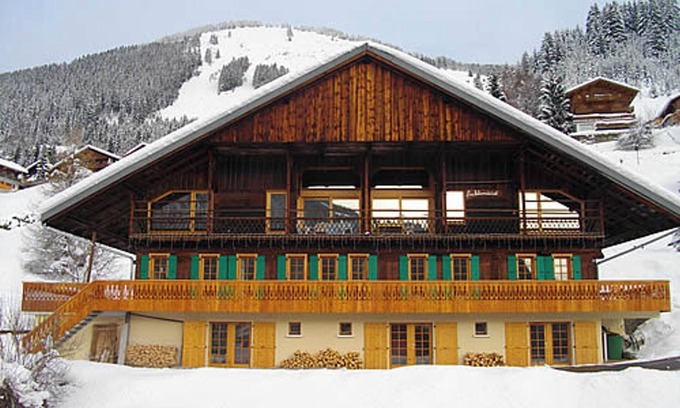 Chatel Apartment | Homerez - Apartment in Châtel with mountain view