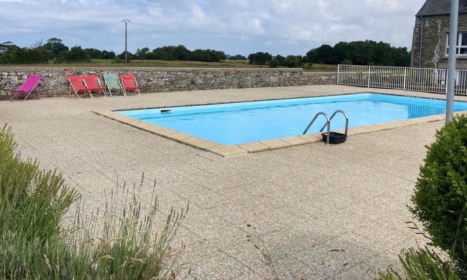 Montmartin-sur-Mer Apartment | Homerez - Nice appartement 2 km away from the beach for 4 ppl. with shared pool