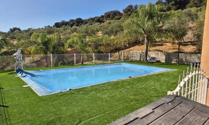 Pruna Villa | Homerez - Spacious Villa with Pool in Pruna