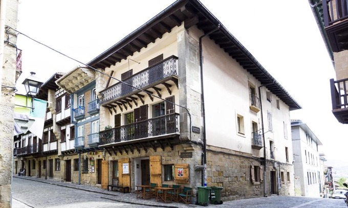 Hondarribia Historic Center Apartment | Hontza by Smiling Rentals