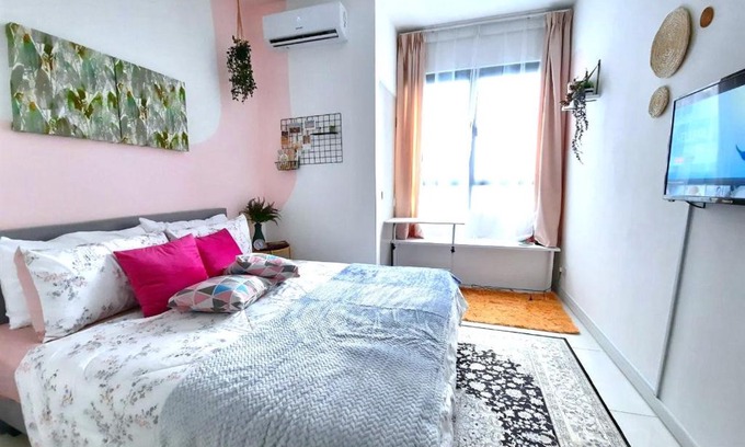 Sepang Apartment | Horizon Suites poolview near KLIA