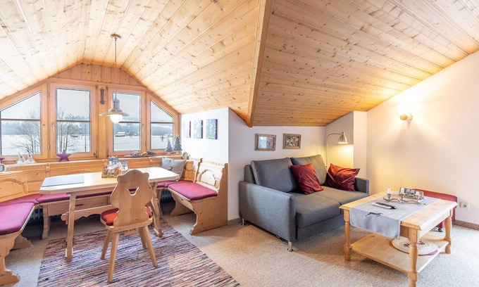 Sonthofen Apartment | Horn view