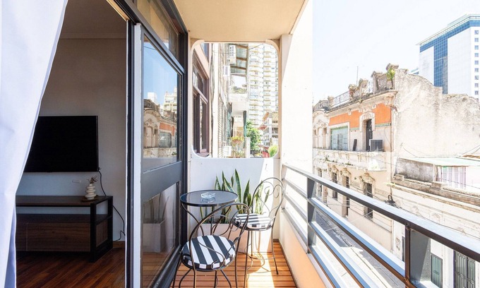 Centro Apartment | Hornera Coti - Modern, comfortable, ideal location.