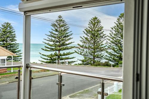Port Elliot House | Horseshoe View 1A Scrymgour Rd Port Elliot - No Linen Included