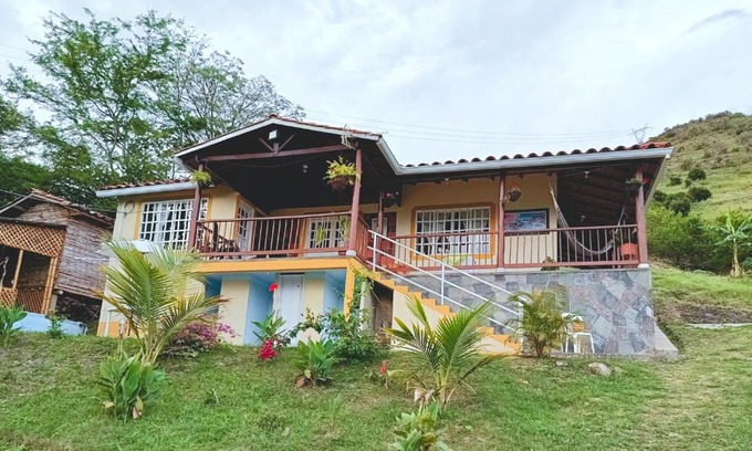 Roldanillo House | Hospedaje casa campestre