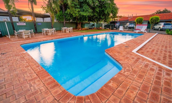 Somerville Hotel | Hospitality Kalgoorlie, SureStay Collection by Best Western