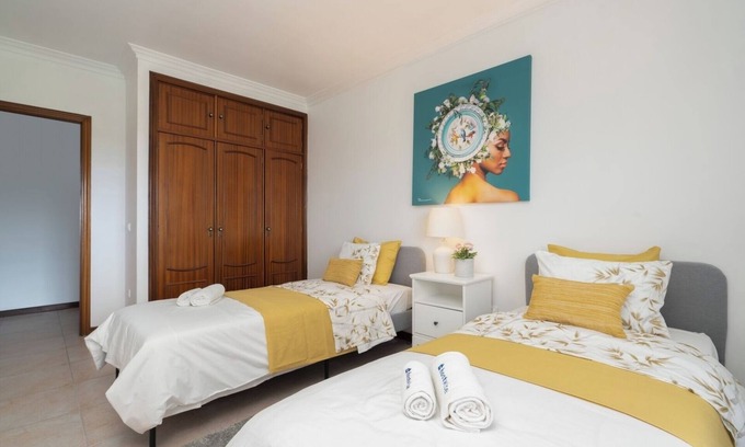 Sao Mamede de Infesta Apartment | Host Wise - Sunny Cozy Flat w/Terrace | São João