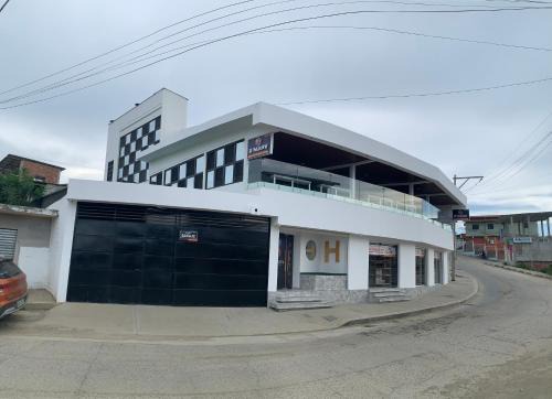 San Mateo House | Hostal D'Marv