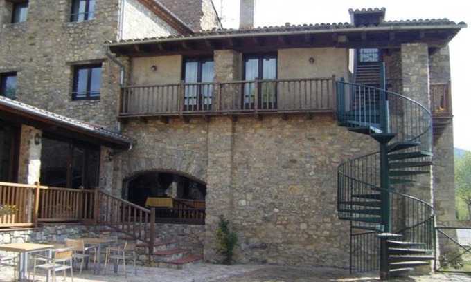 Oix House | Hostal de la Rovira