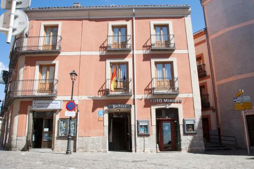 Old Town of Avila House | Hostal El Rincón