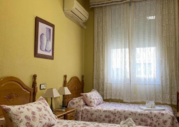 Huertas House | Hostal Internacional