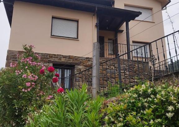 Mieses Hotel | Hostal La Parrilla