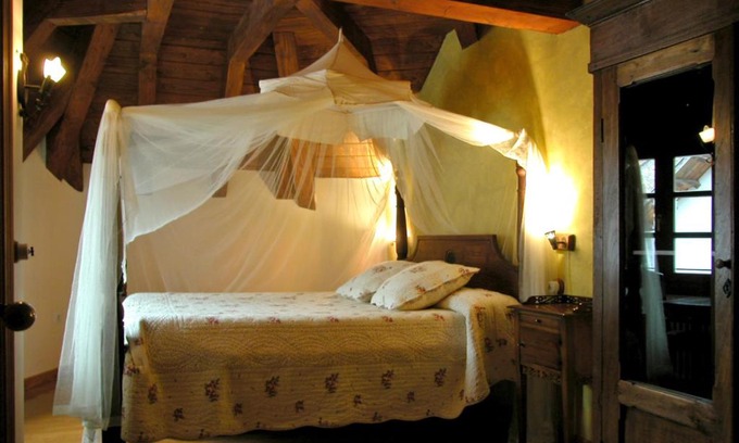 Isaba House | Hostal Onki Xin