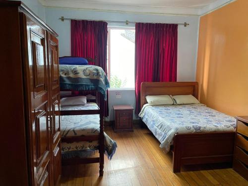 La Mariscal House | Hostal Taxo Yura