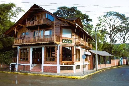 Mindo Hotel | Hostal Zafiro Mindo
