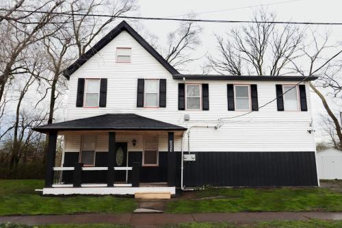 Tremont Villa | Hot Tremont House
