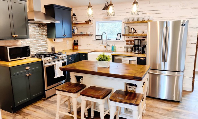 Long Pond Cabin | ❤Hot Tub⎜MovieRoom⎜GameRoom⎜FirePit⎜WorkSpace
