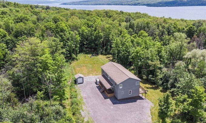 Lansing House | Hot Tub! Sleeps 24! Near Ithaca & Wineries!Dogs Ok!