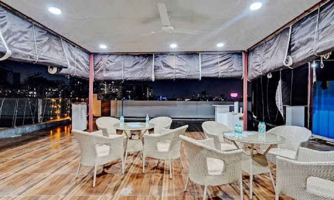 Sector 39 Hotel | Hotel Akshay
