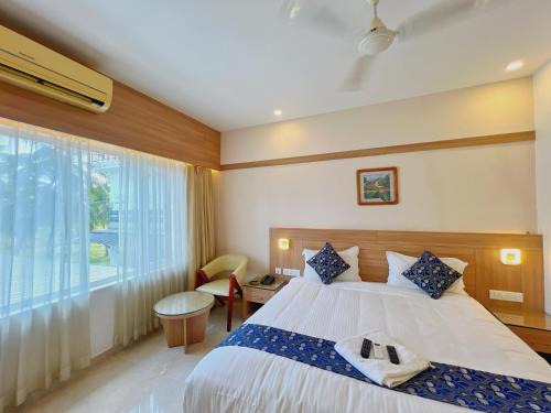 Chavakkad Hotel | Hotel Amaravathi BY D2V