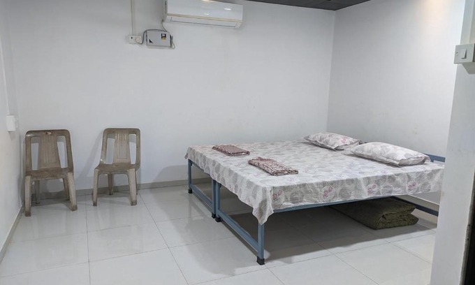 Ganpatipule Hotel | Hotel Anand Niwas Ganpatipule