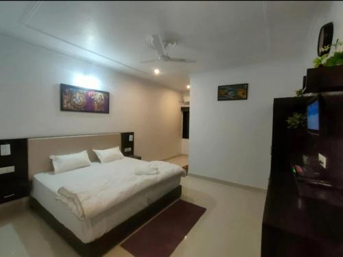 Khajuraho Hotel | Hotel Arabiann night
