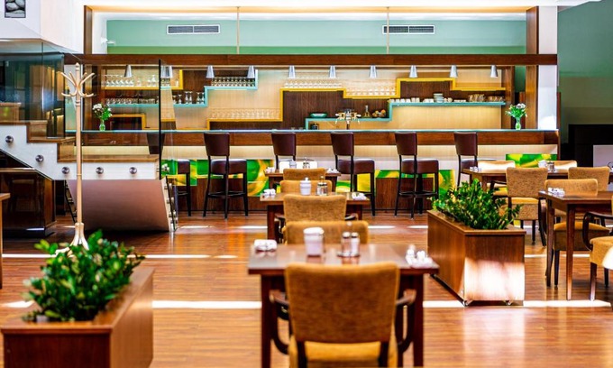 Zlin Hotel | Hotel Baltaci Atrium