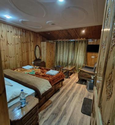 Sonamarg Hotel | Hotel Barzman